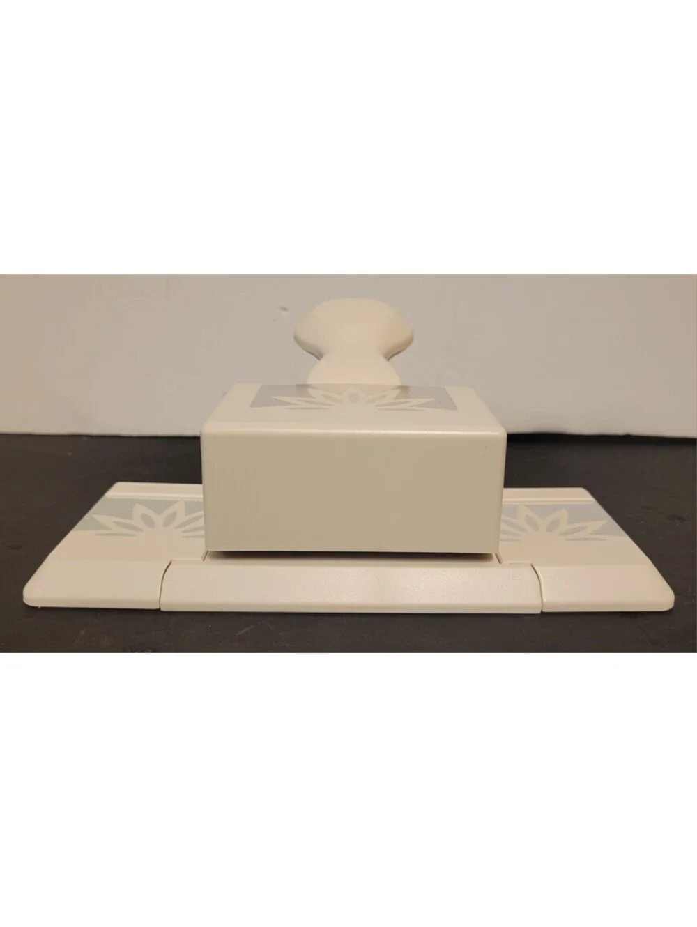 Martha Stewart Crafts Aster Flower Deep-Edge 1.25